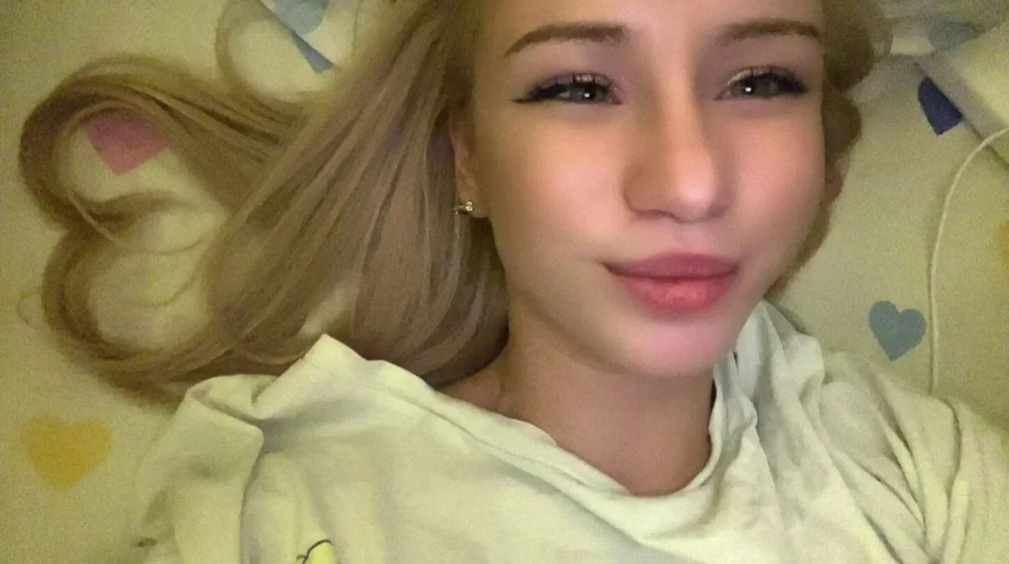 XXX Porn Photo of Nude MiaHoking 18