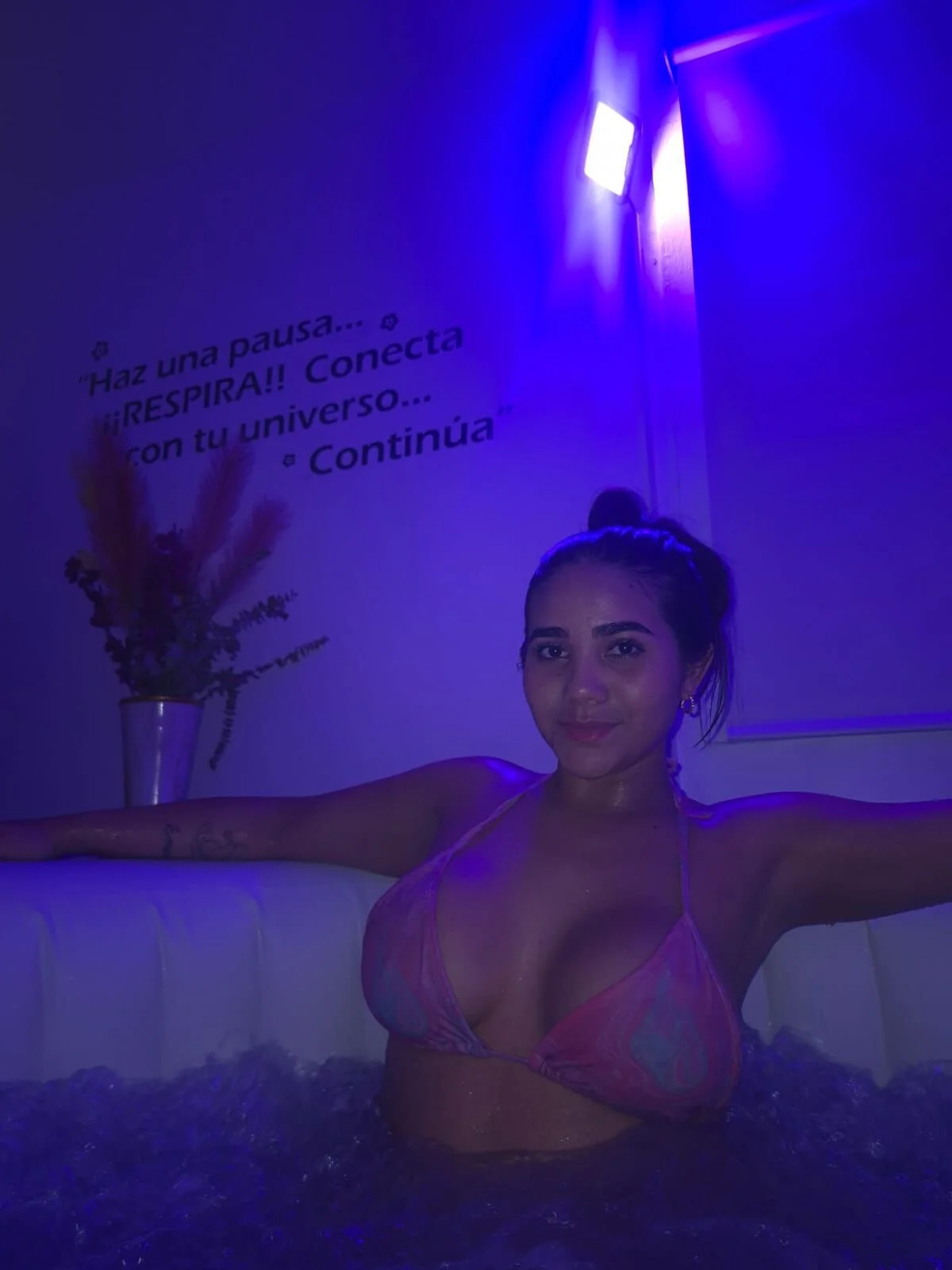 XXX Porn Photo of Nude mia_hank 239
