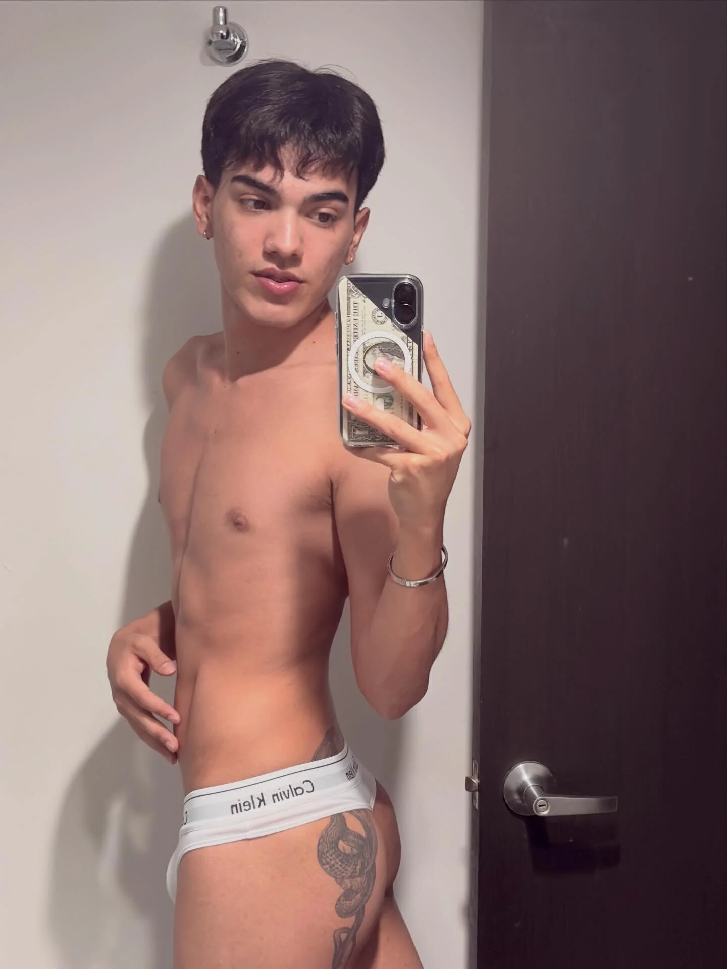 XXX Porn Photo of Nude snakeeboy 5