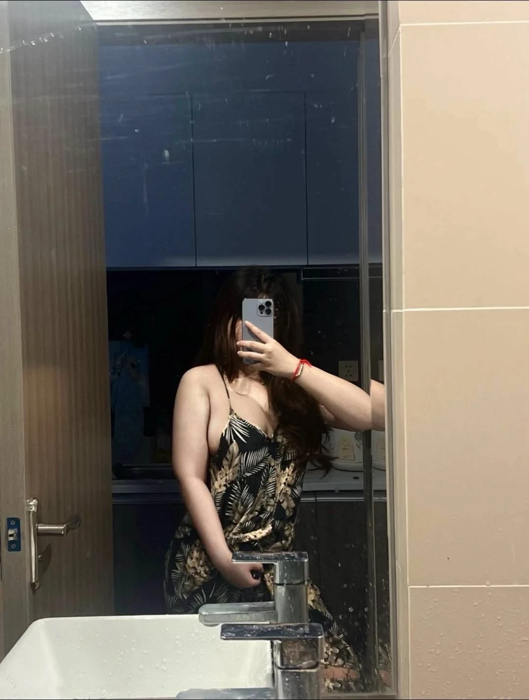 XXX Porn Photo of Nude Aimee_milk 2