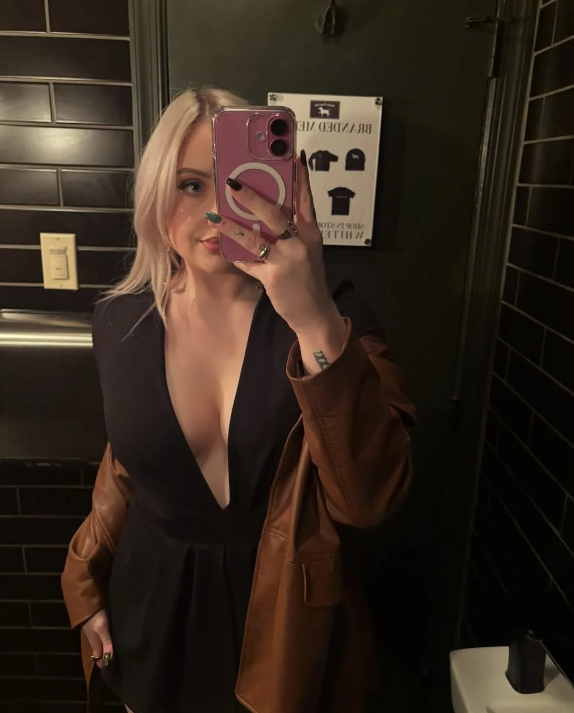 XXX Porn Photo of Nude seeunexttuesday 65
