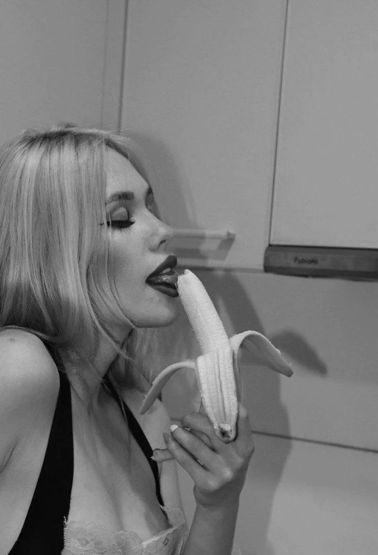 XXX Porn Photo of Nude EliLynch 2
