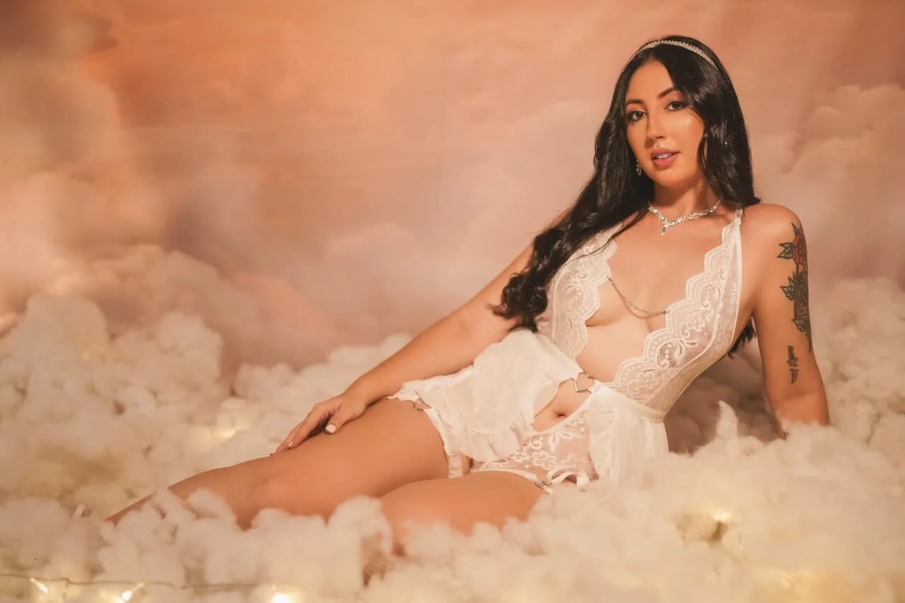 XXX Porn Photo of Nude Emilywatsonn 77