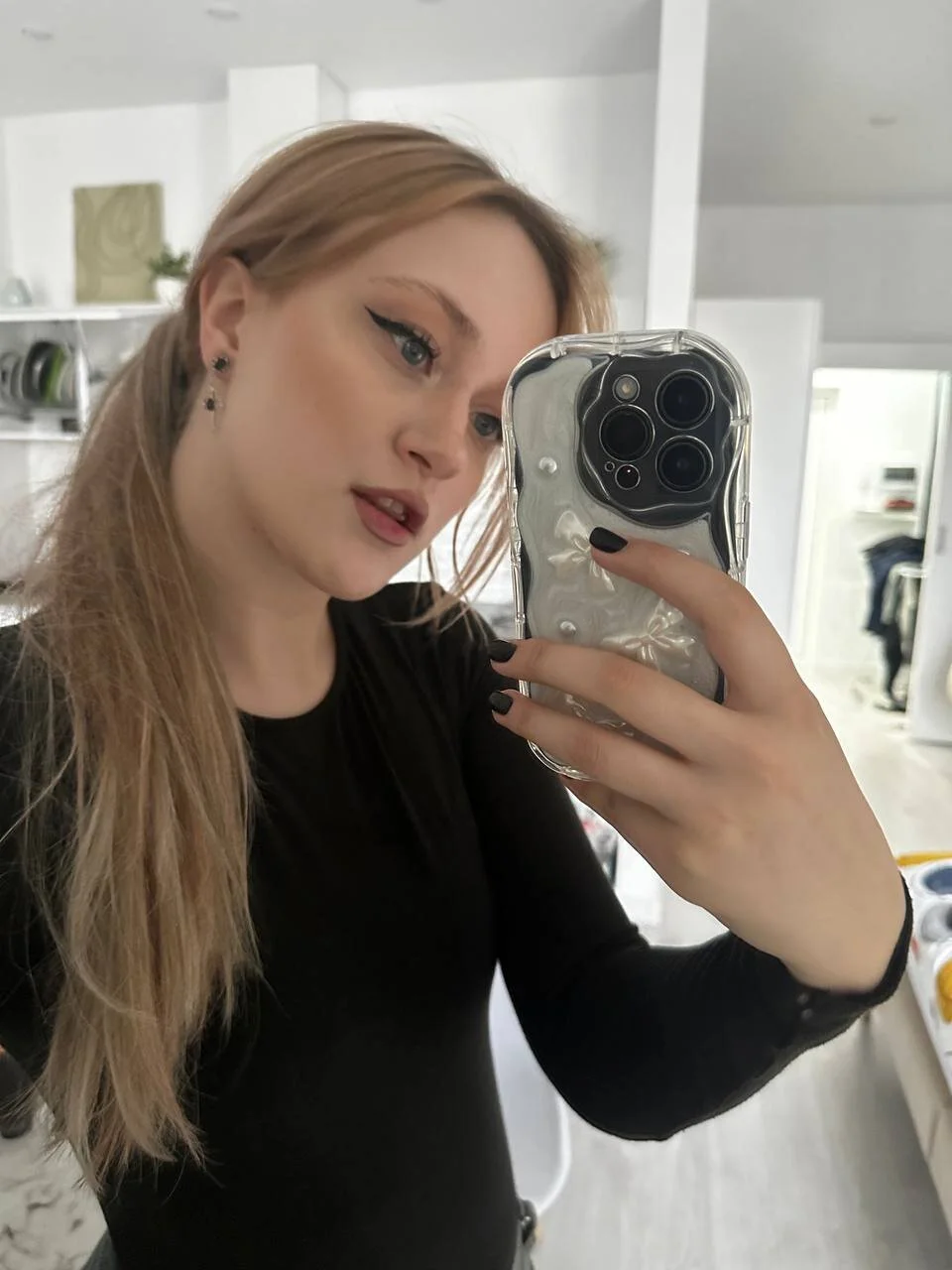 XXX Porn Photo of Nude HeyMonkey_ 10