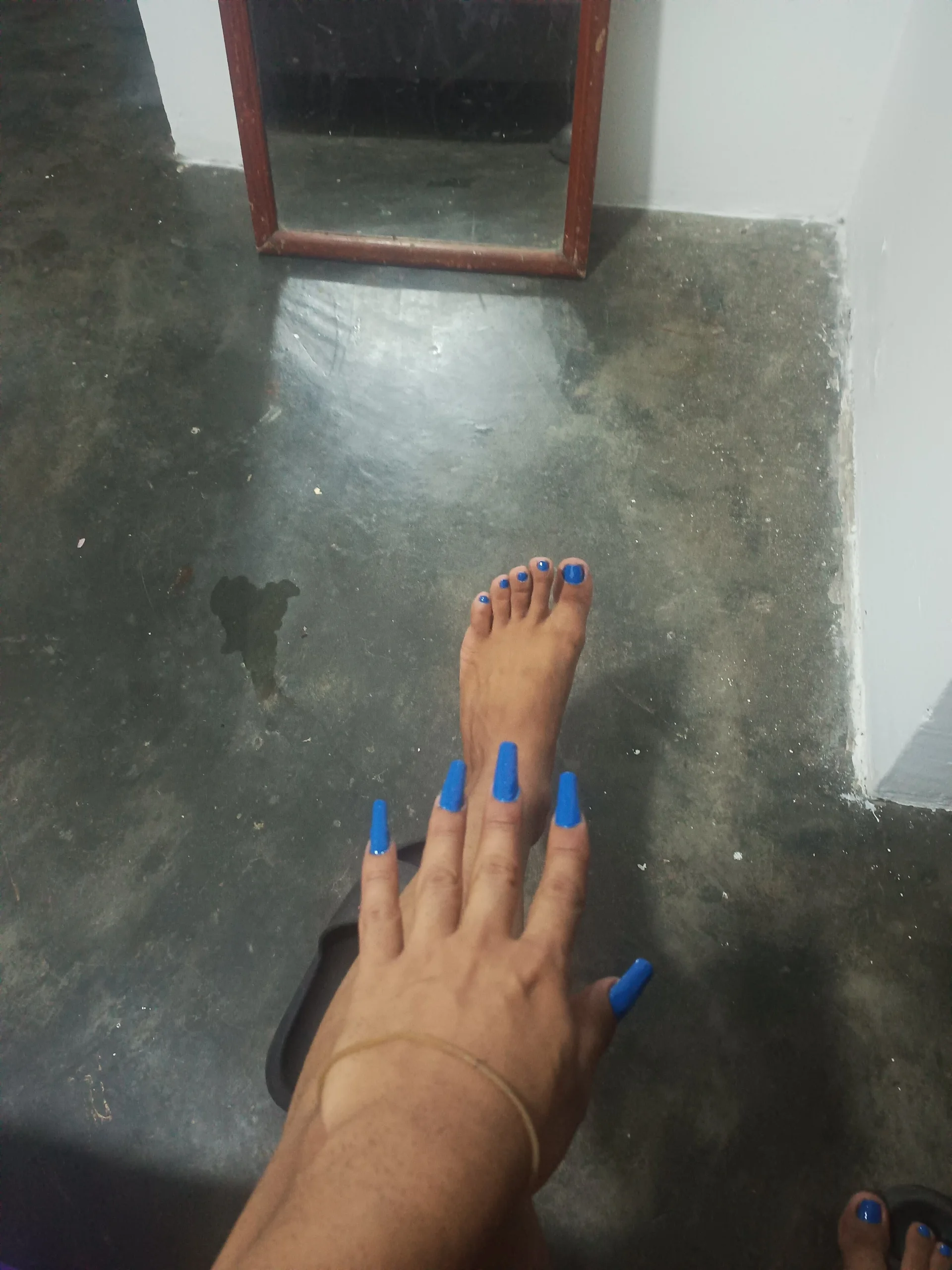 XXX Porn Photo of Nude blondebitchlitle 44