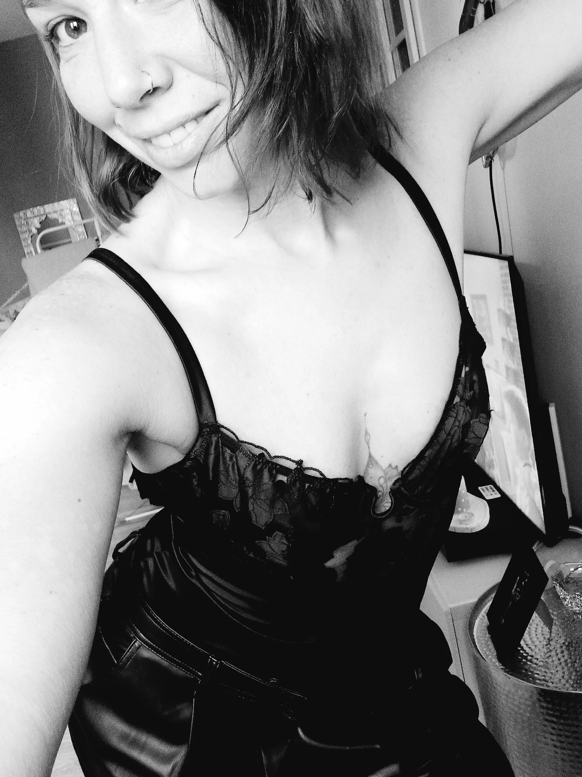 XXX Porn Photo of Nude Nlixxx 4