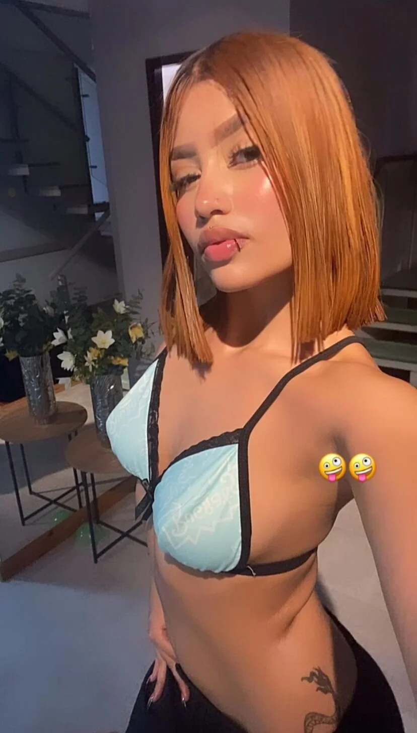 XXX Porn Photo of Nude emily_kovac 2