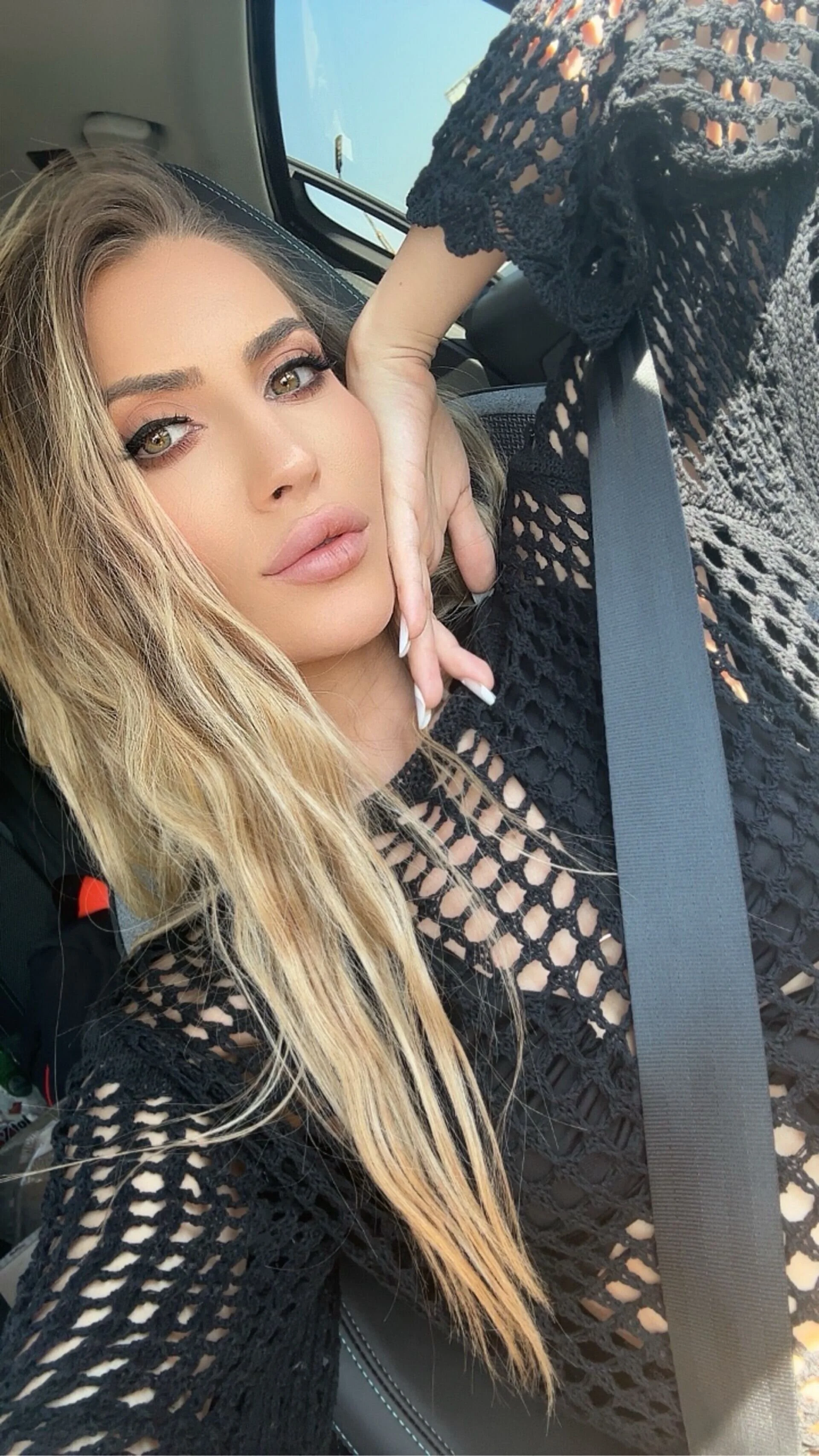 XXX Porn Photo of Nude EvellineClaire 14
