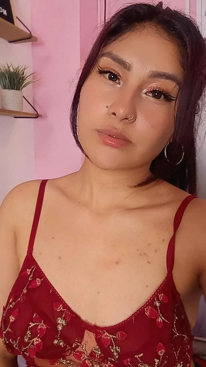 XXX Porn Photo of Nude Missslunaa 1
