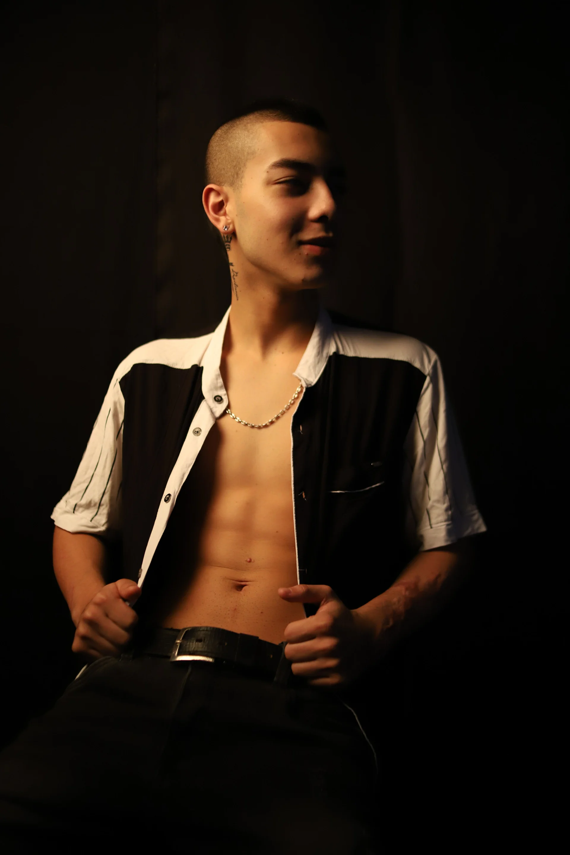 XXX Porn Photo of Nude Dereck_Boy_ 28