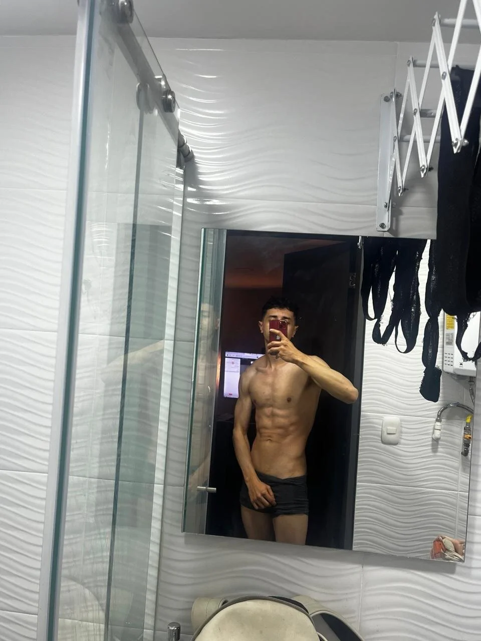 XXX Porn Photo of Nude Asher_cock 4