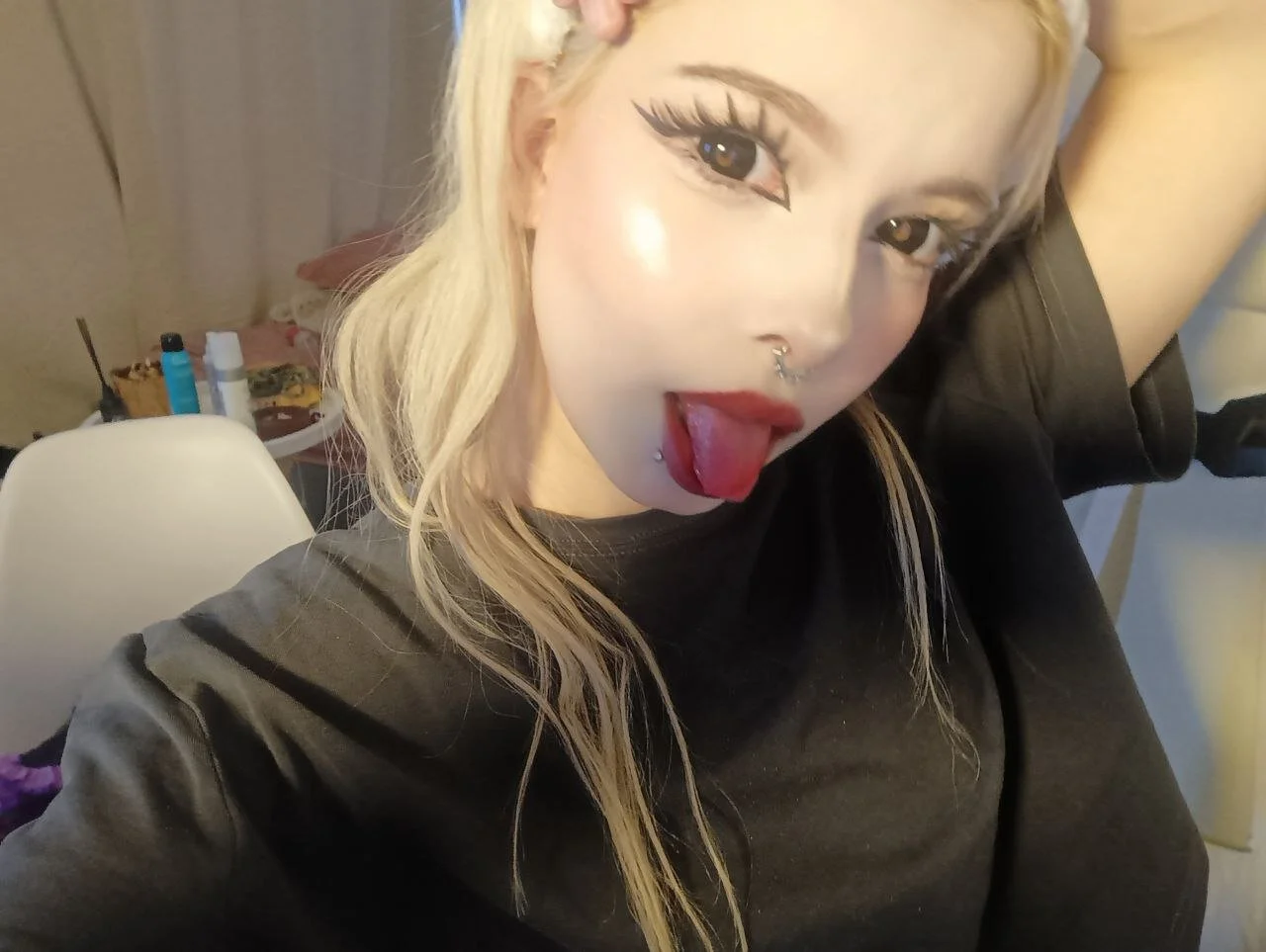 XXX Porn Photo of Nude Cuddly_Kitten 12