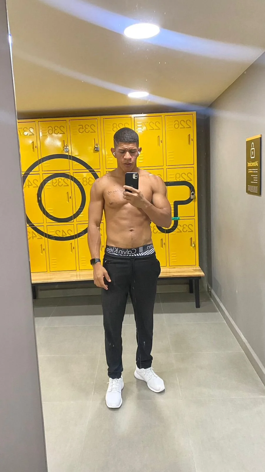 XXX Porn Photo of Nude antonio_aguilarx 15