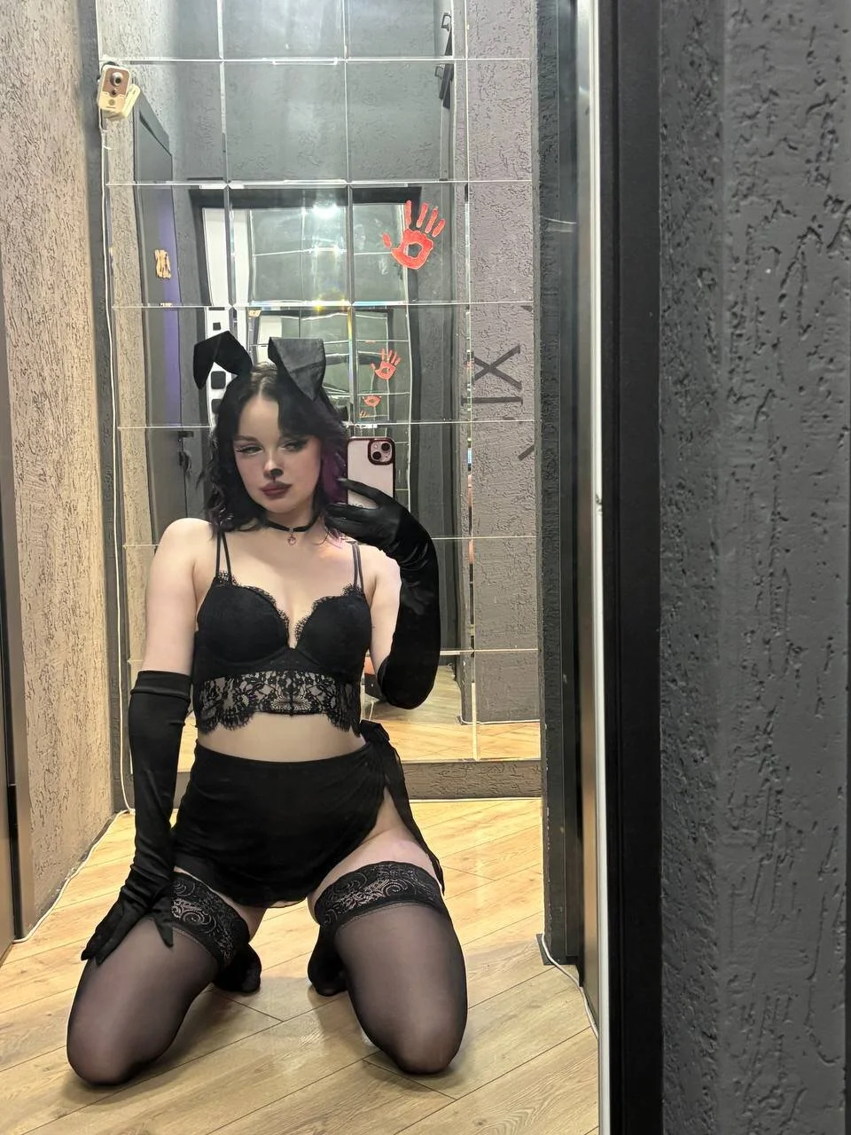 XXX Porn Photo of Nude LuxePlayGirl 8