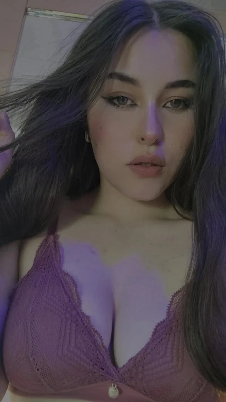 XXX Porn Photo of Nude HannaCollins_ 57