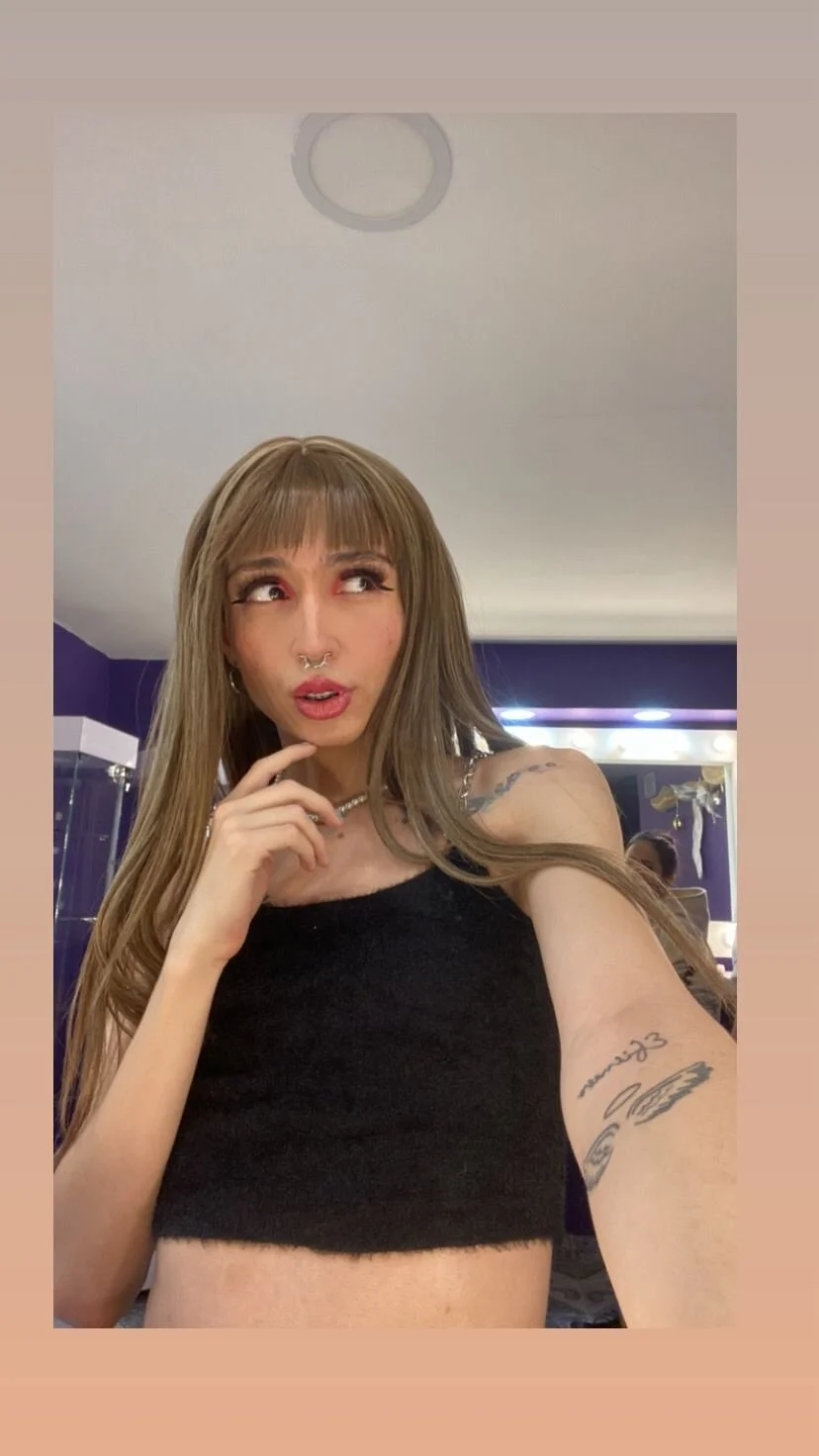 XXX Porn Photo of Nude Aniie_Doll 4