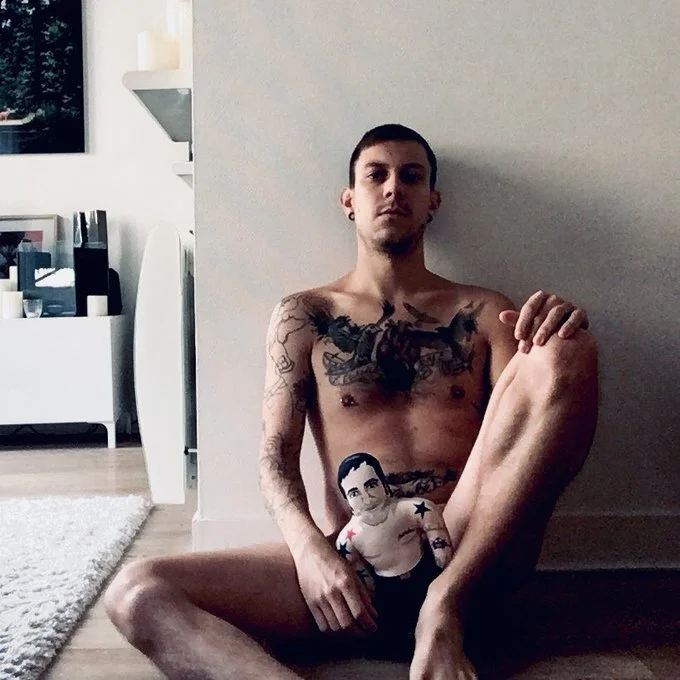 XXX Porn Photo of Nude MadArzh 6
