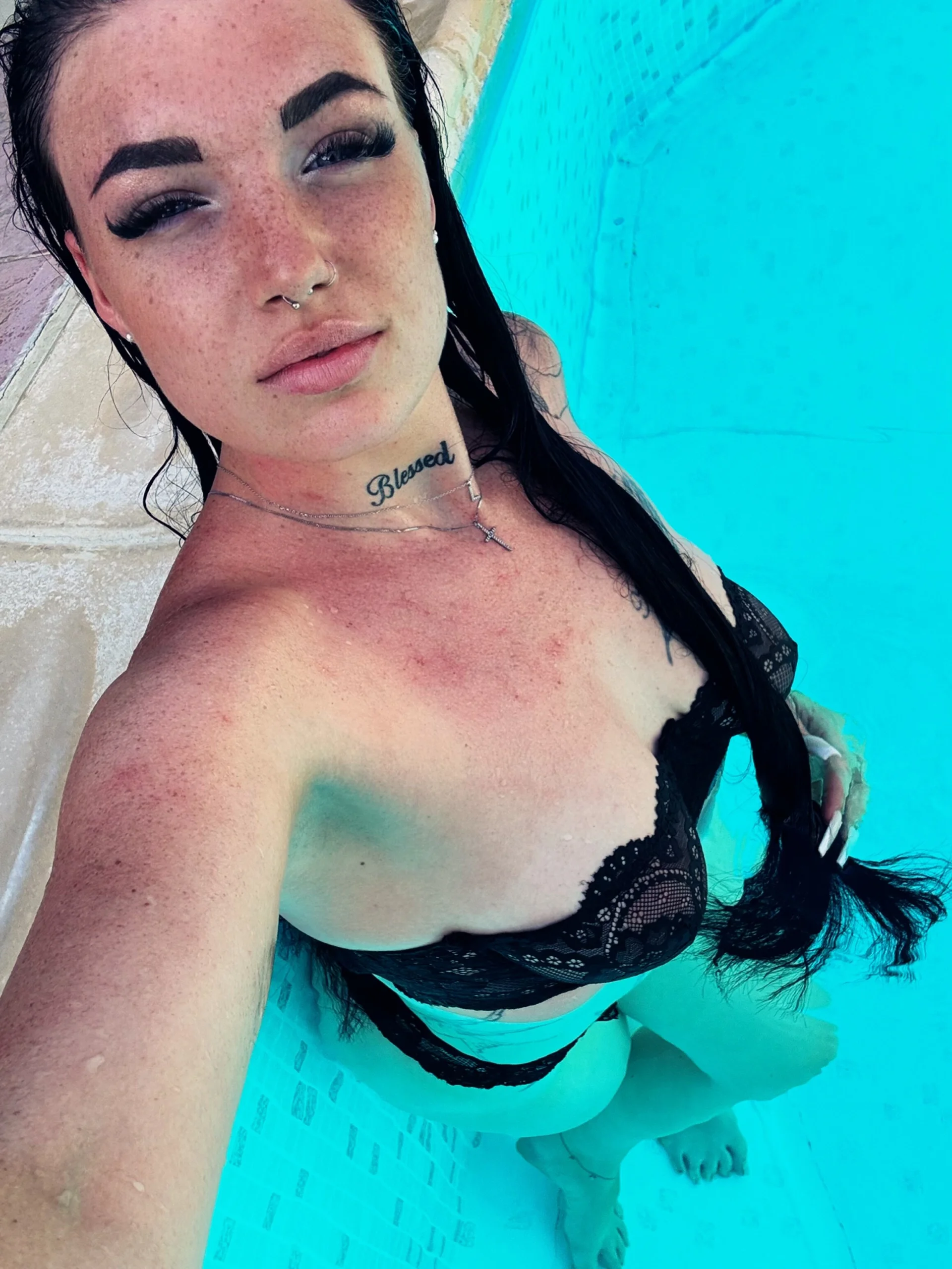 XXX Porn Photo of Nude LizaRoxx 7