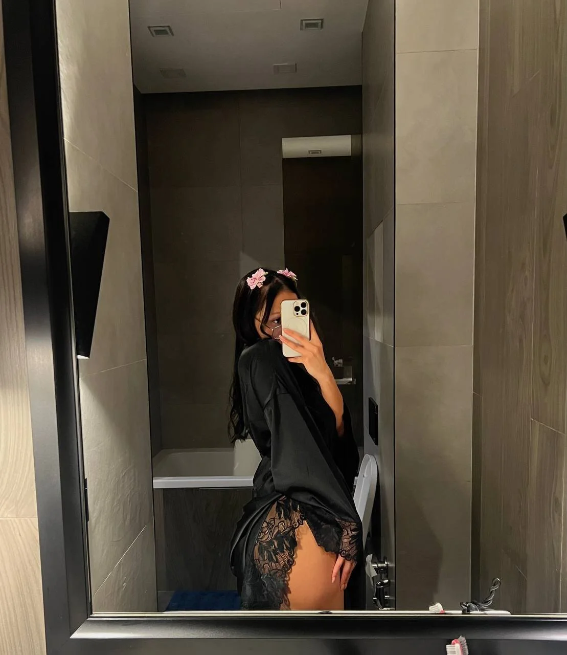 XXX Porn Photo of Nude naomi_asian 9