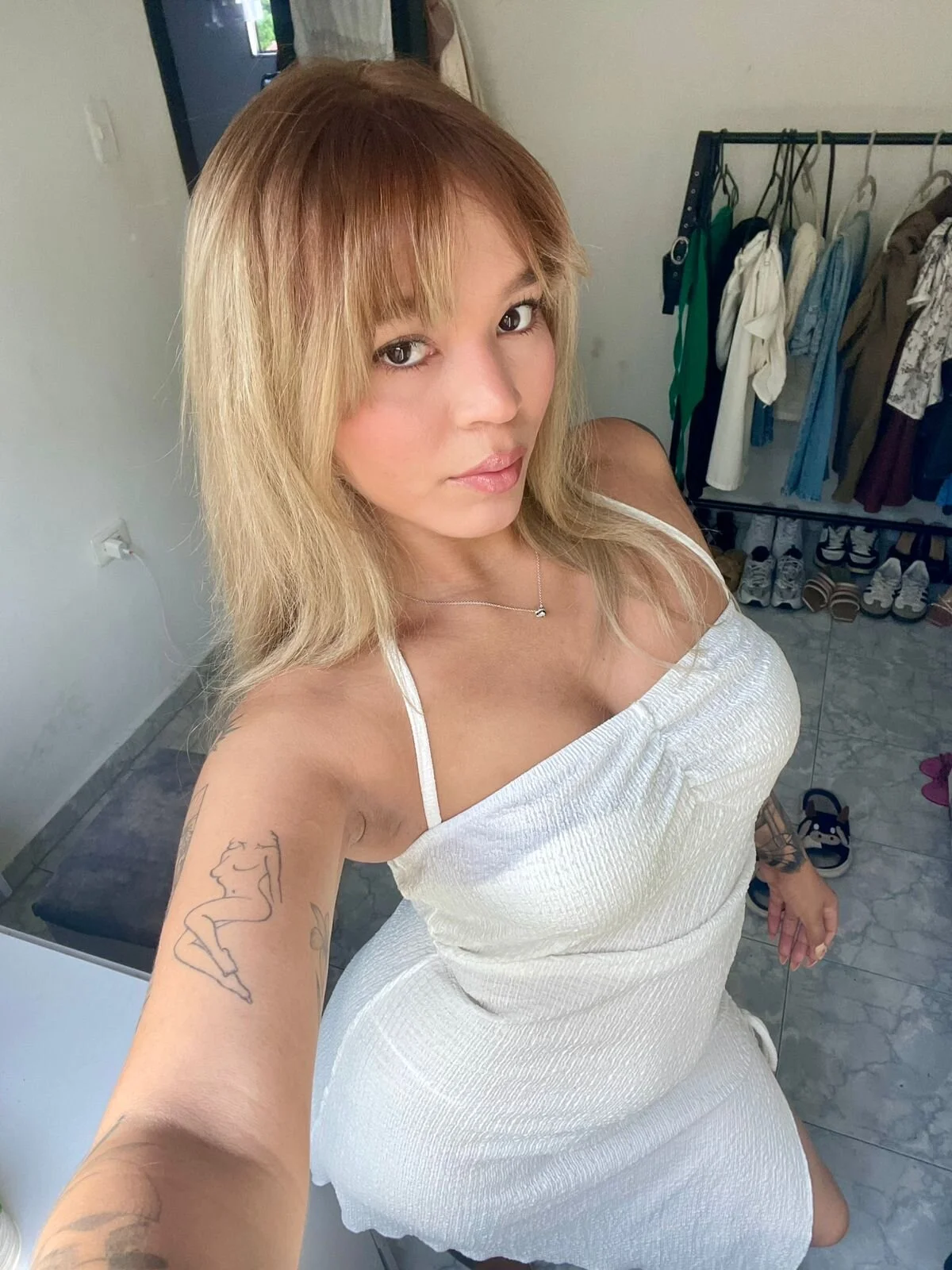 XXX Porn Photo of Nude Adria_ross 8