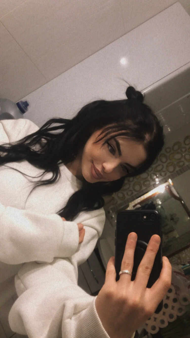 XXX Porn Photo of Nude Daenerys_Daenn 10