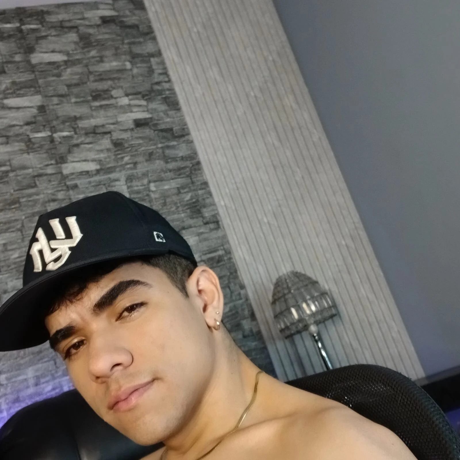 XXX Porn Photo of Nude zack_joness18 121