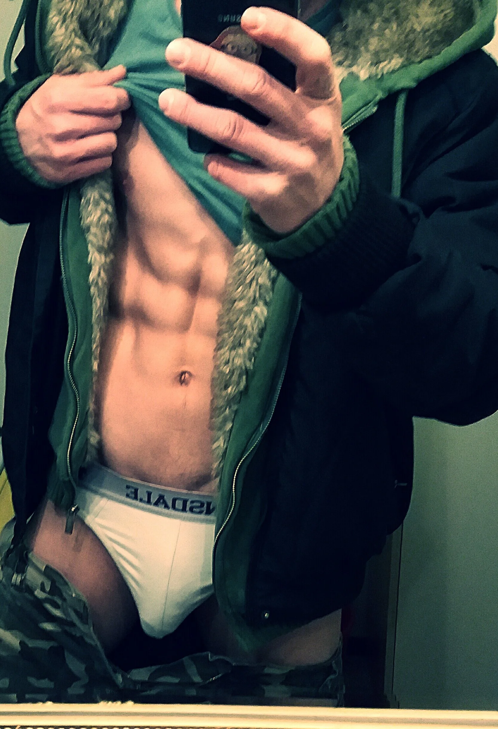 XXX Porn Photo of Nude Zeefy 6