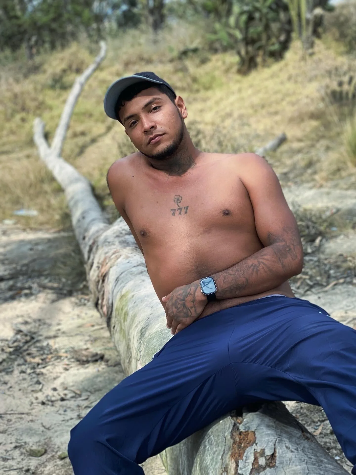 XXX Porn Photo of Nude Axell_king07 10