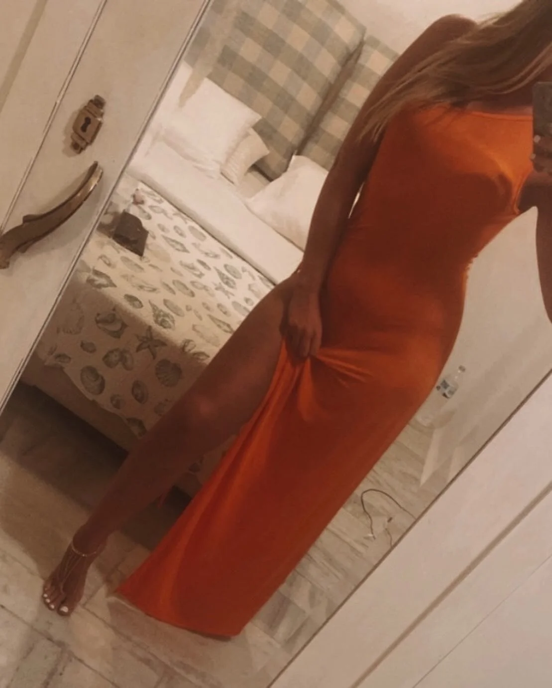 XXX Porn Photo of Nude Cutebrowneyes_ 2