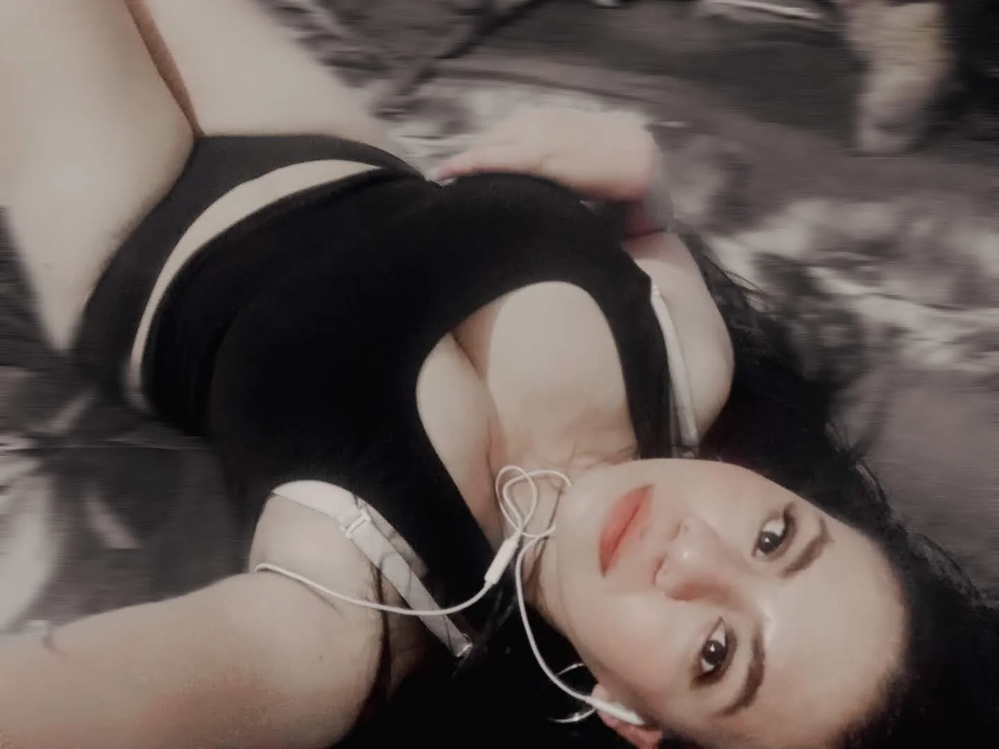 XXX Porn Photo of Nude Miah_BigBoobs 1