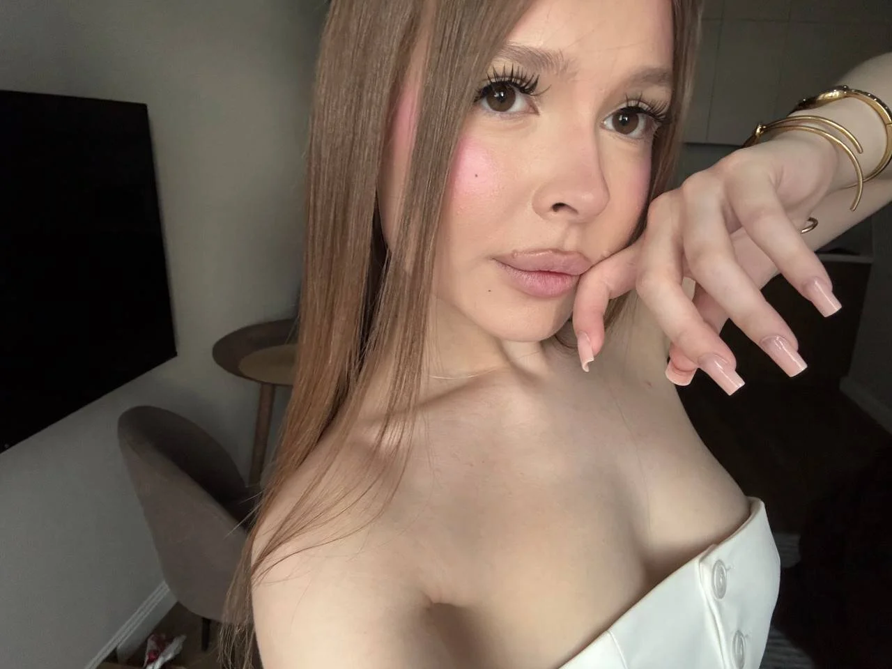XXX Porn Photo of Nude BelleDream 2
