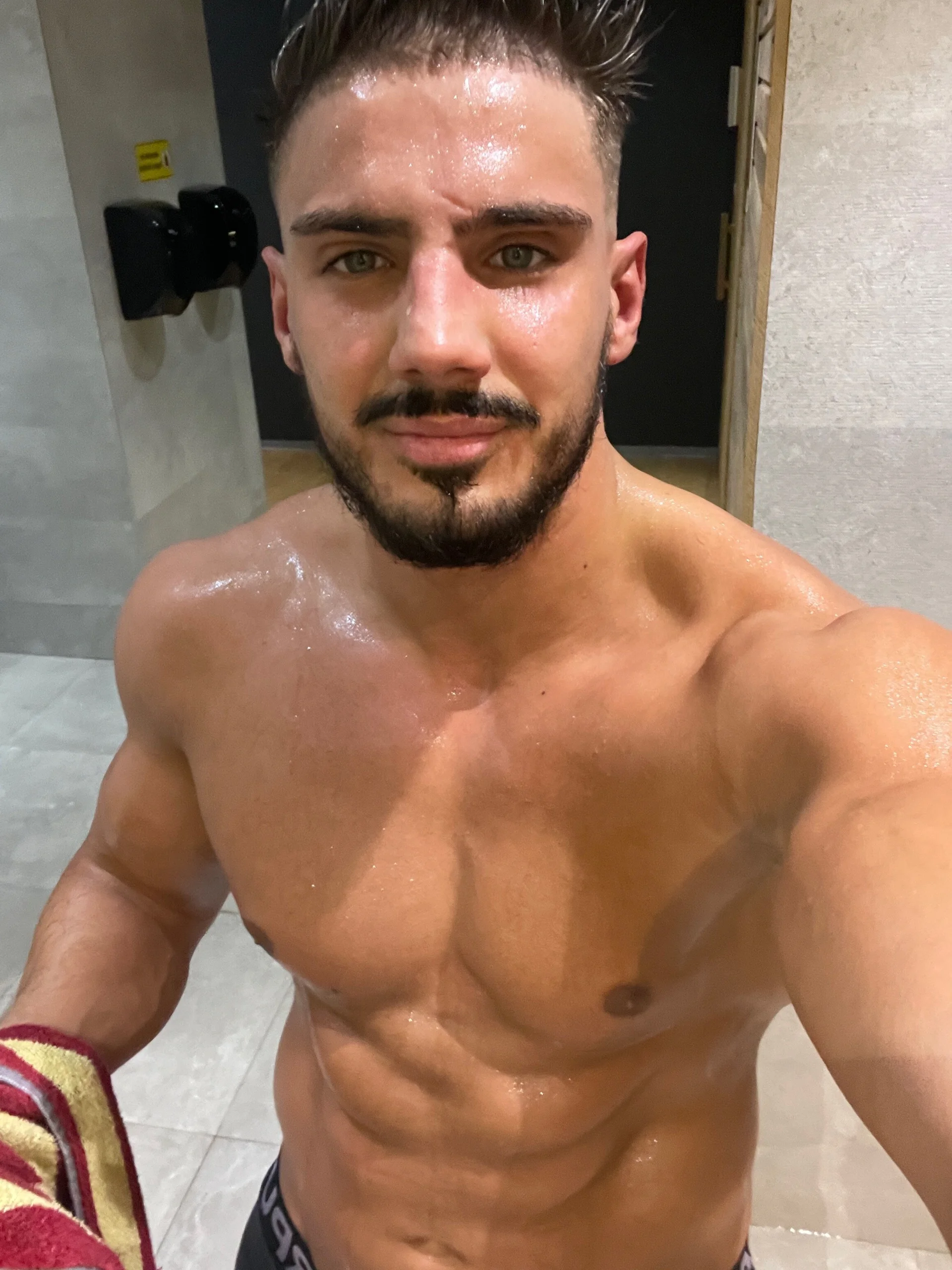 XXX Porn Photo of Nude DustinKeent 15
