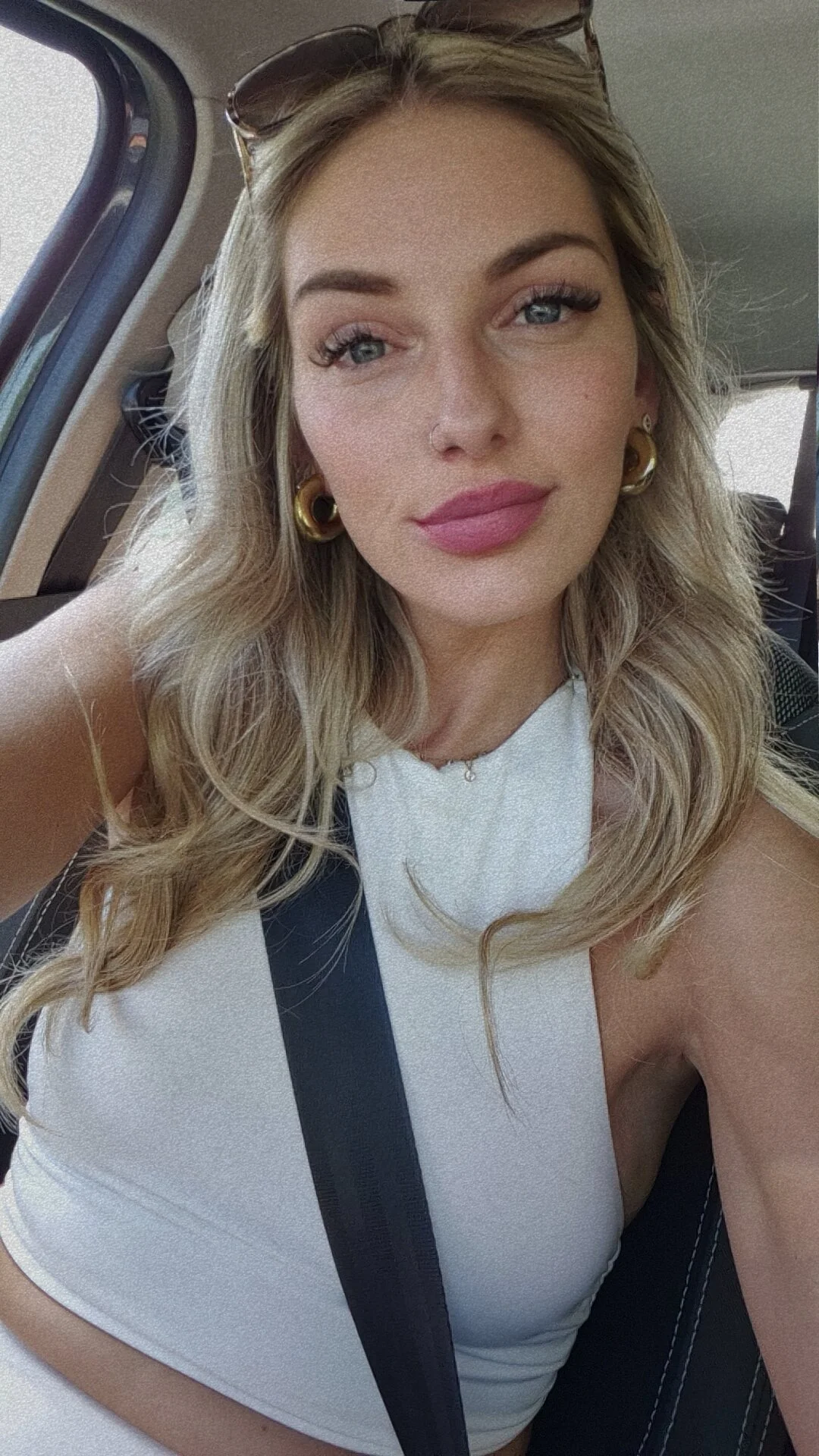 XXX Porn Photo of Nude Ly_die 13