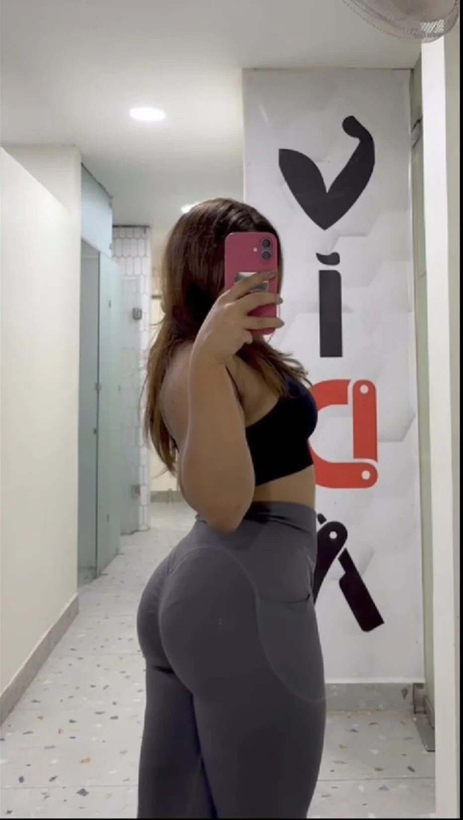 XXX Porn Photo of Nude yourdollyy 3
