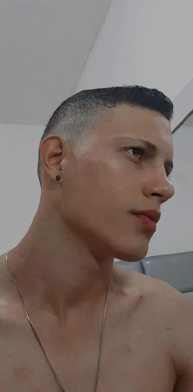 XXX Porn Photo of Nude DavidNeill 8