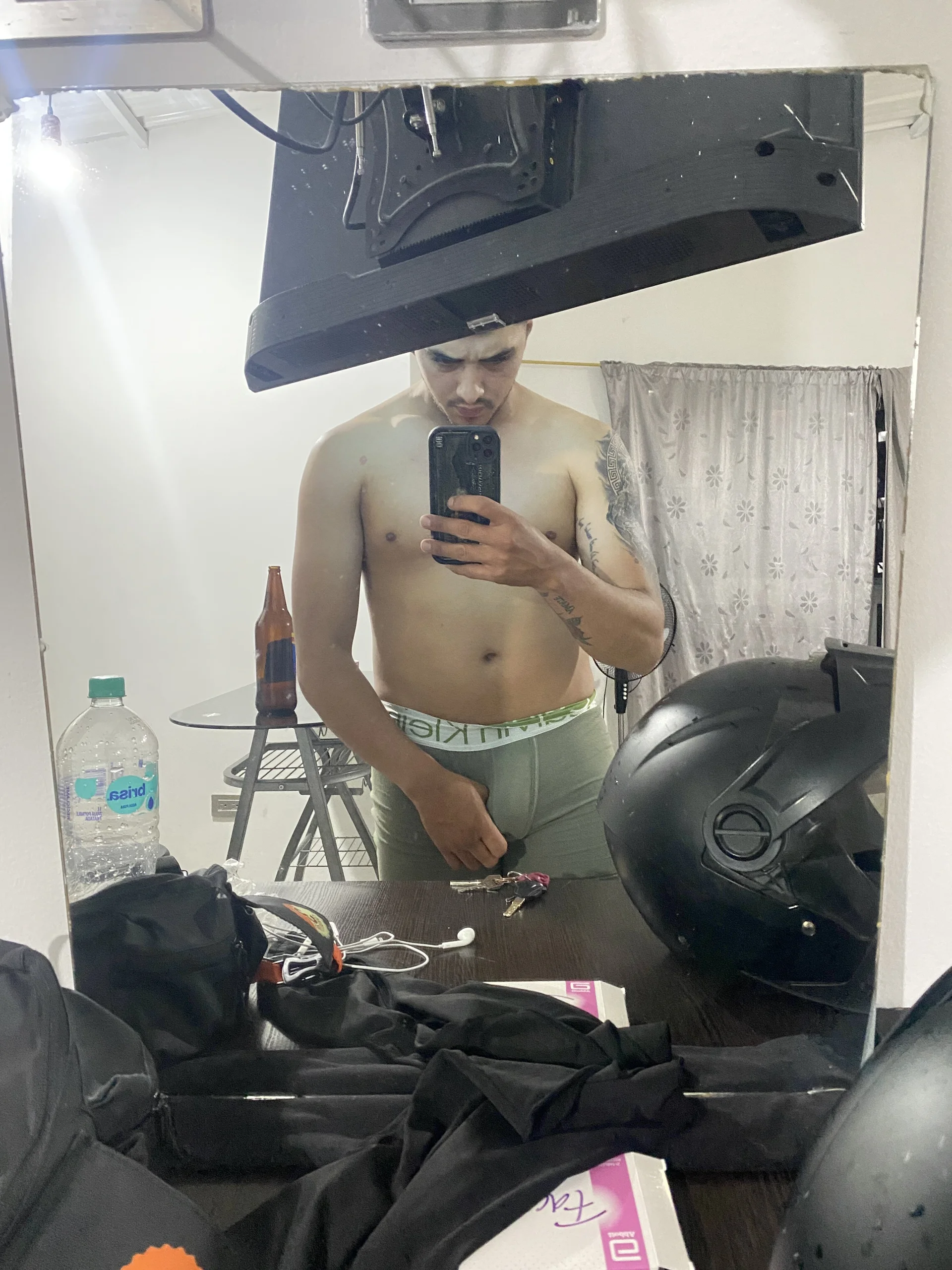 XXX Porn Photo of Nude tiburonsinM 4