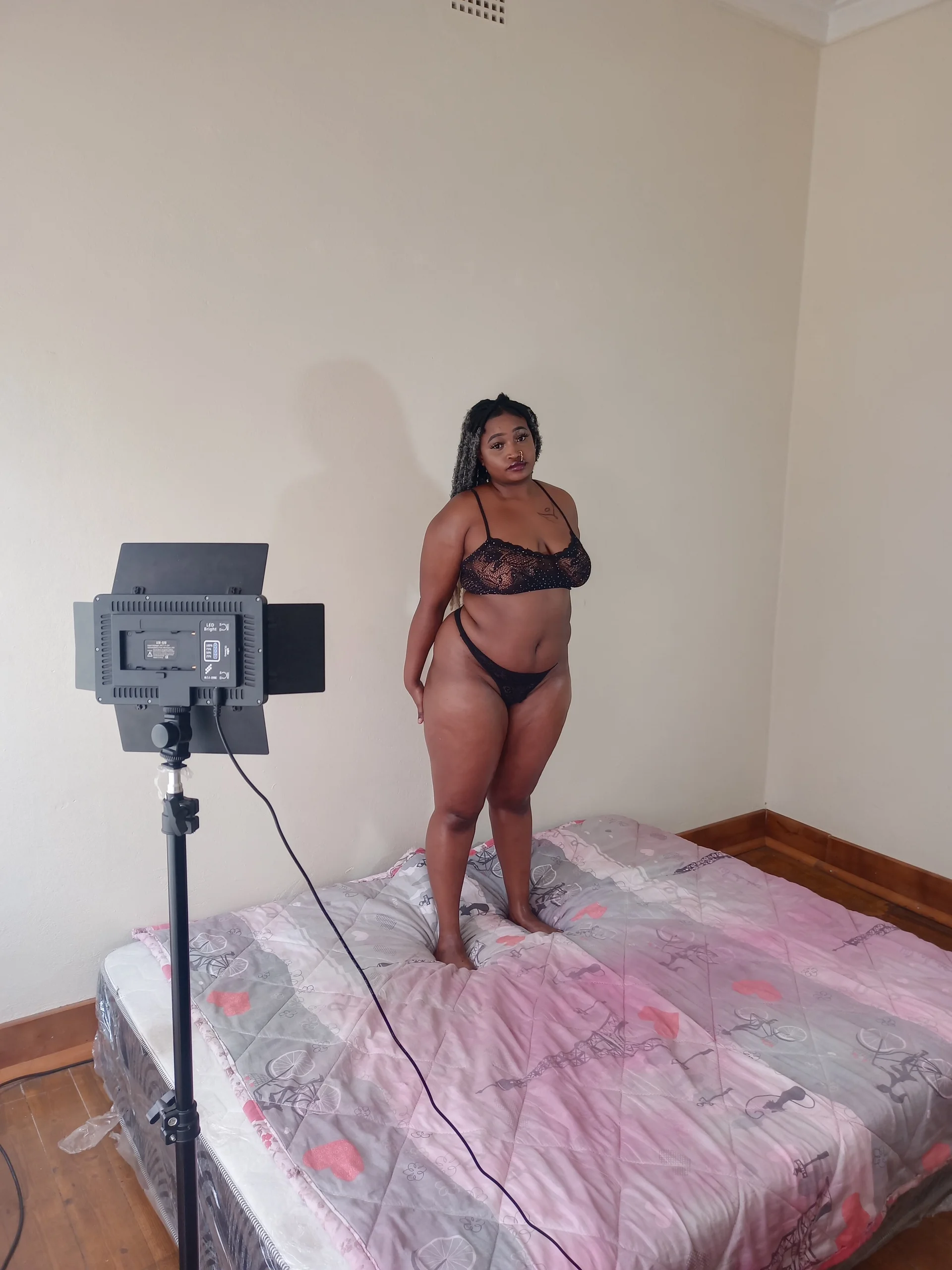 XXX Porn Photo of Nude TheeNicole 11