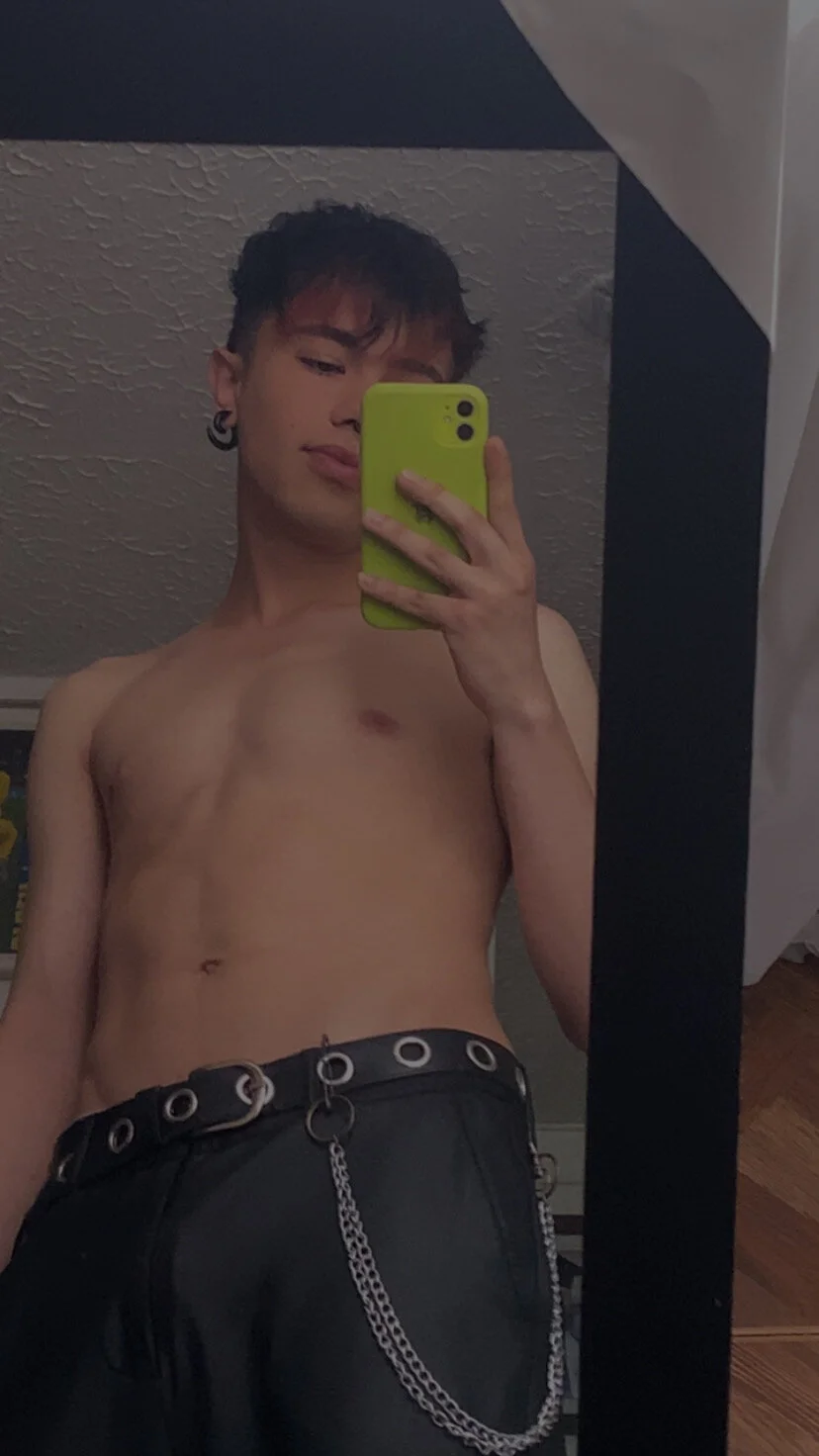 XXX Porn Photo of Nude Angel_Damiian 10