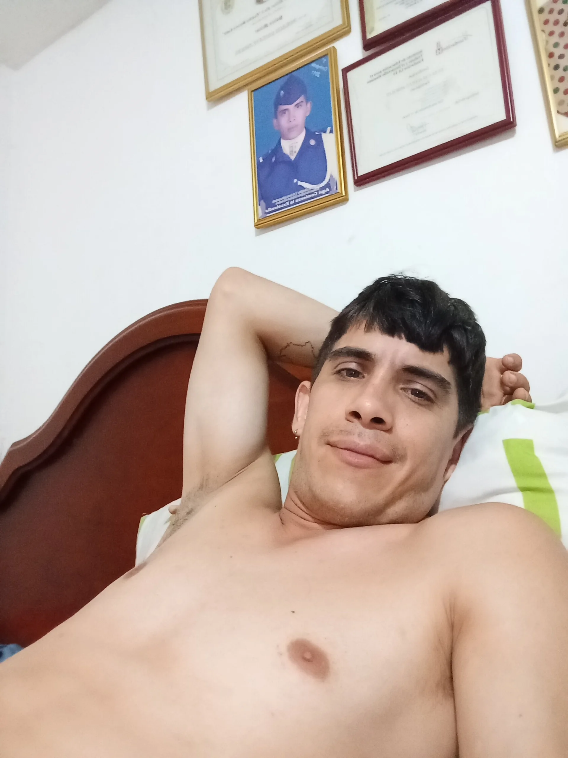 XXX Porn Photo of Nude Adrian_fire 4