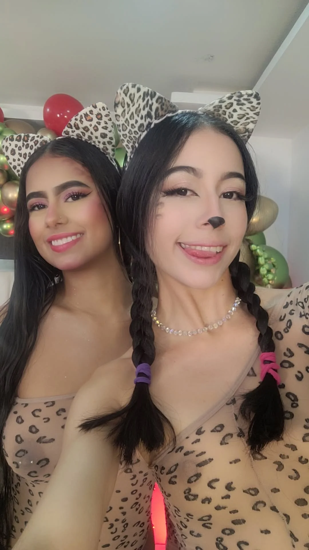 XXX Porn Photo of Nude SAMY_AND_ARI 2