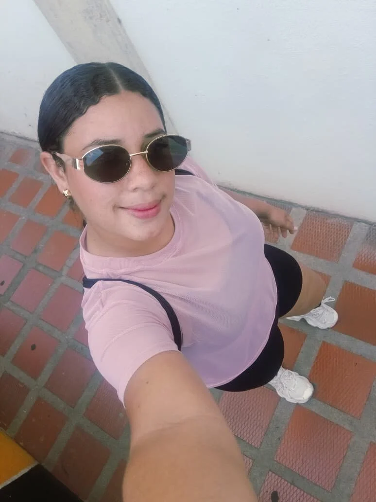 XXX Porn Photo of Nude yeilamassbig 23