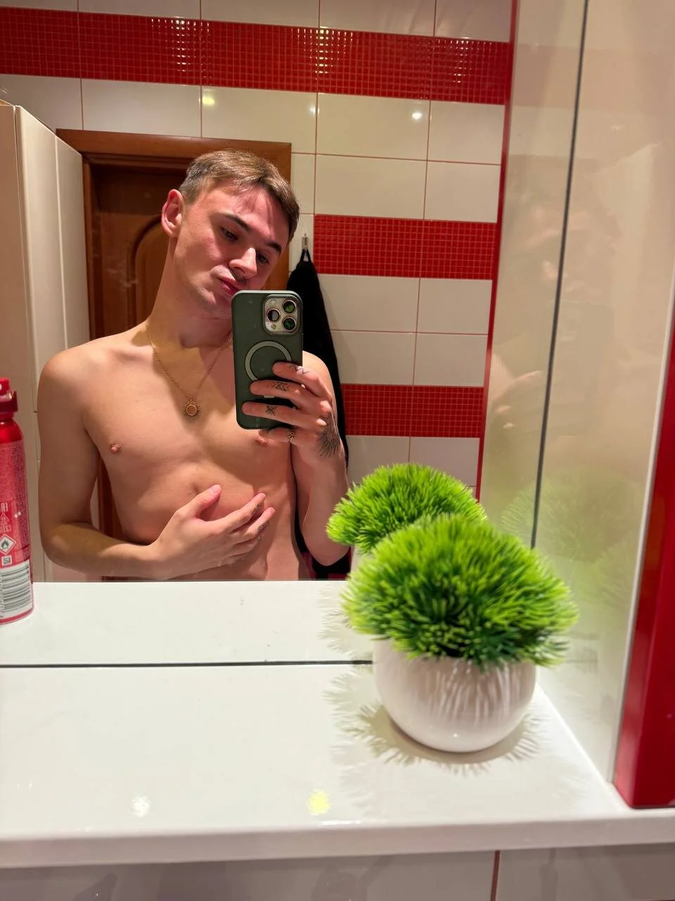 XXX Porn Photo of Nude michael_sexdevil 4