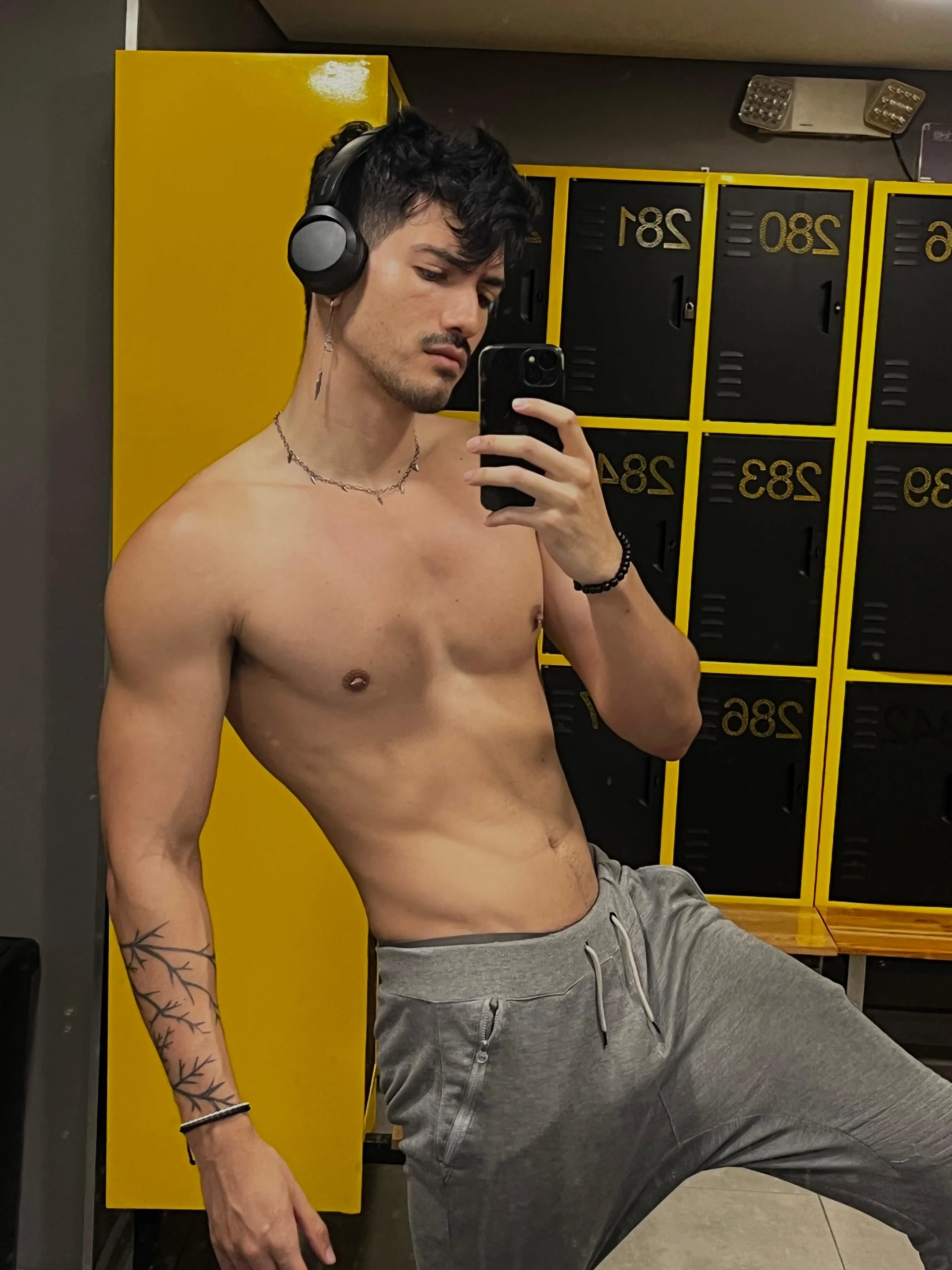 XXX Porn Photo of Nude bbbeachboy 27