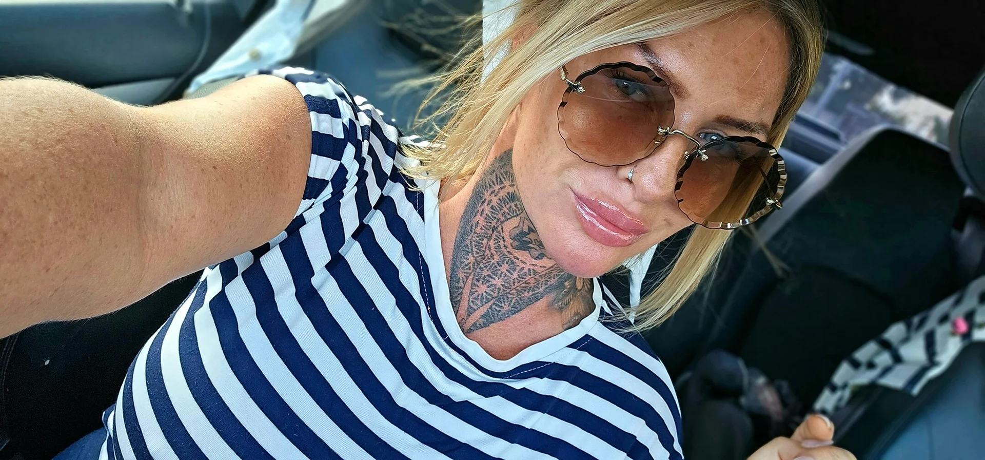 XXX Porn Photo of Nude MommyBlairVIP 17