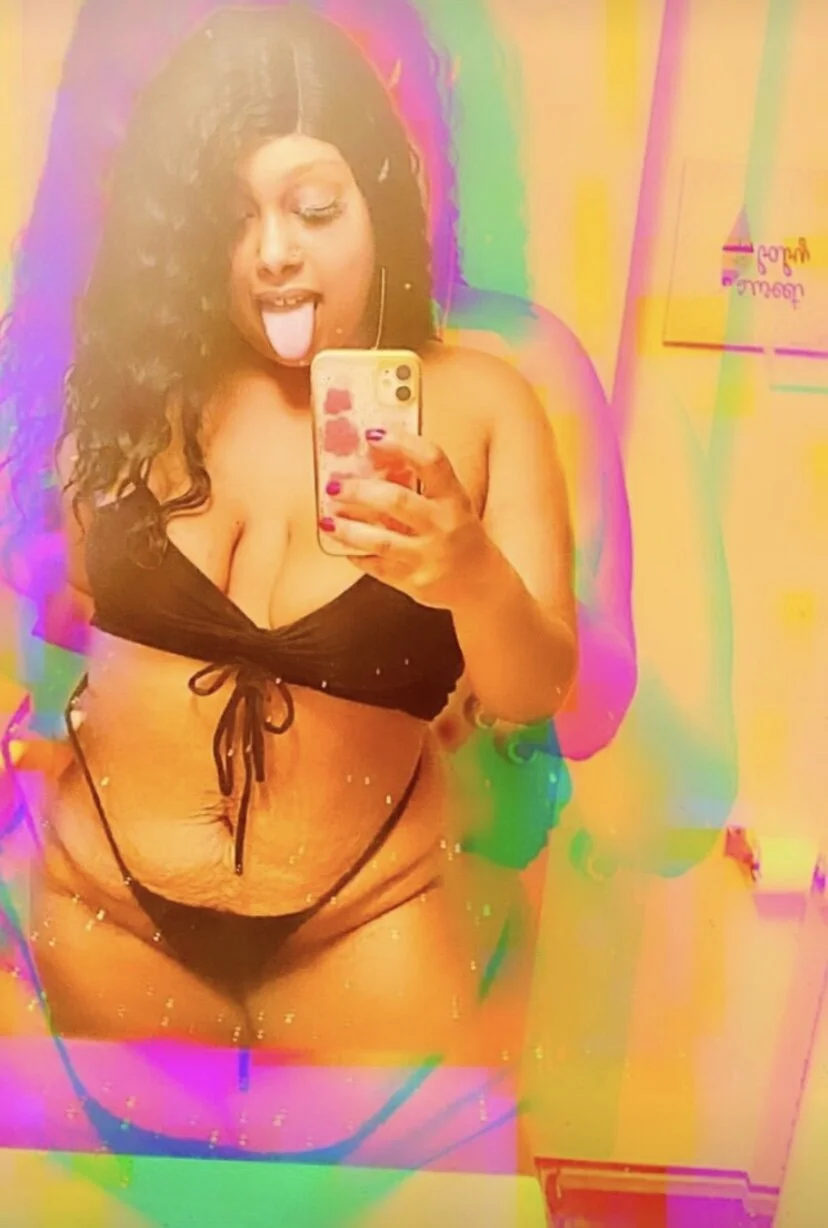 XXX Porn Photo of Nude MyMyMyMyiesha 2
