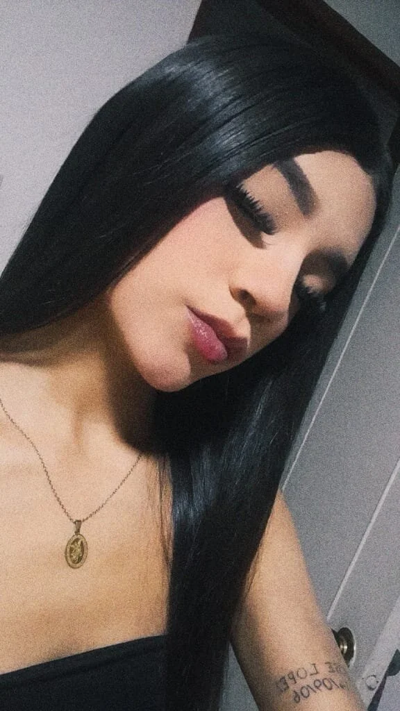 XXX Porn Photo of Nude zoe_vega18_ 1