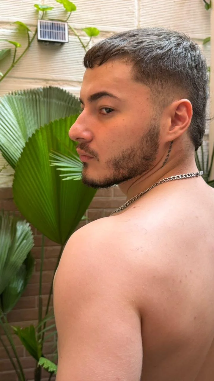 XXX Porn Photo of Nude Brandon_01 1