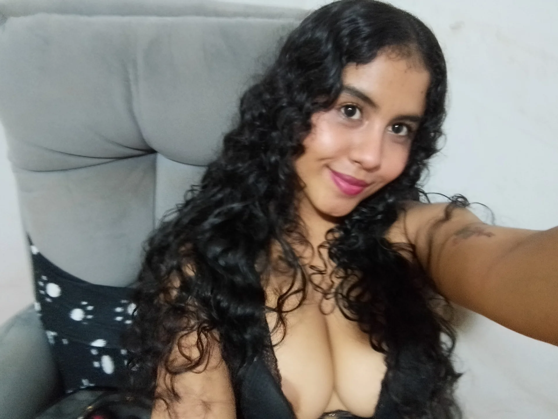 XXX Porn Photo of Nude swetty_loverss 1
