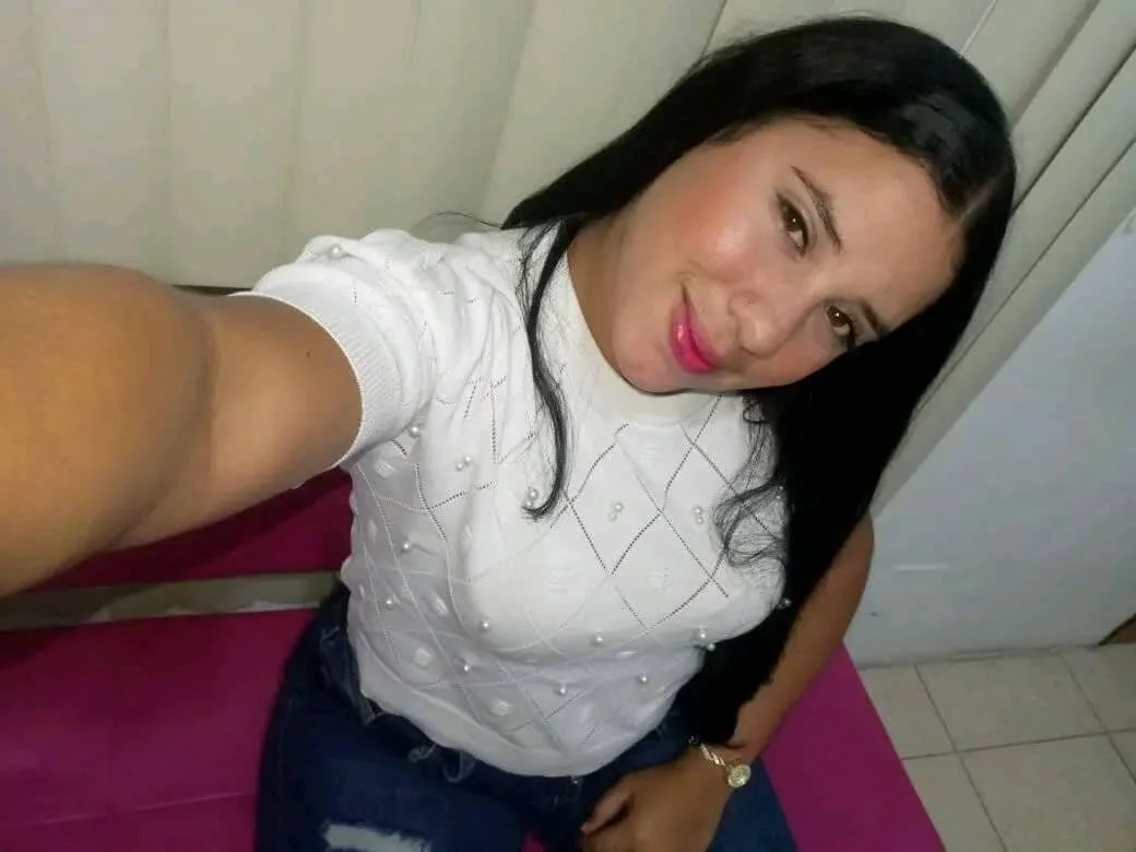 XXX Porn Photo of Nude yeilamassbig 9