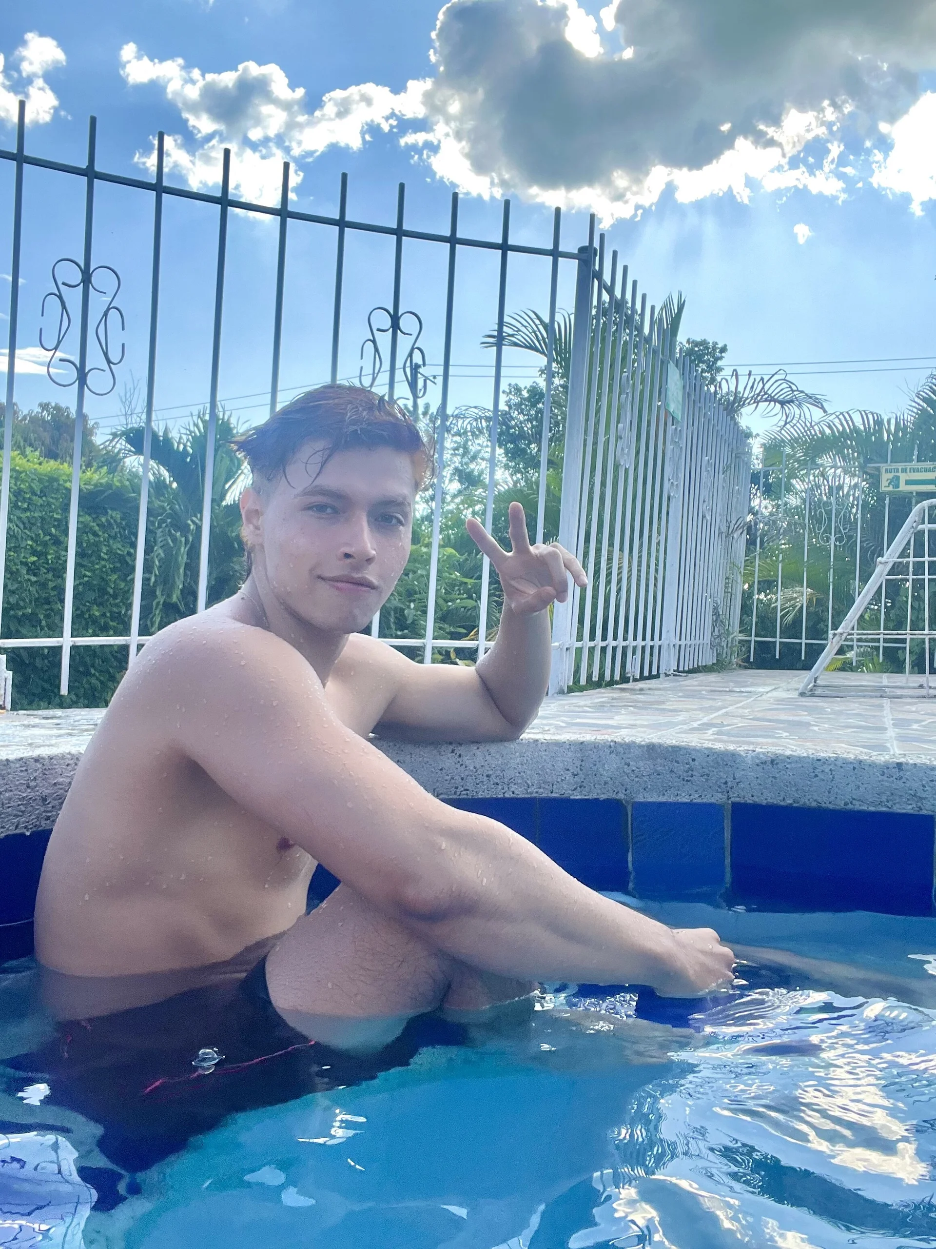 XXX Porn Photo of Nude LiamAndrewzz 10